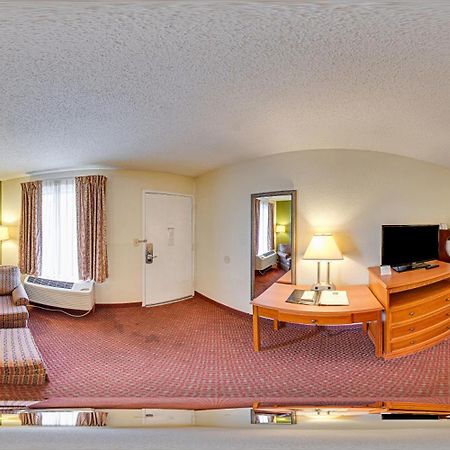 Quality Inn North Battleboro Экстерьер фото