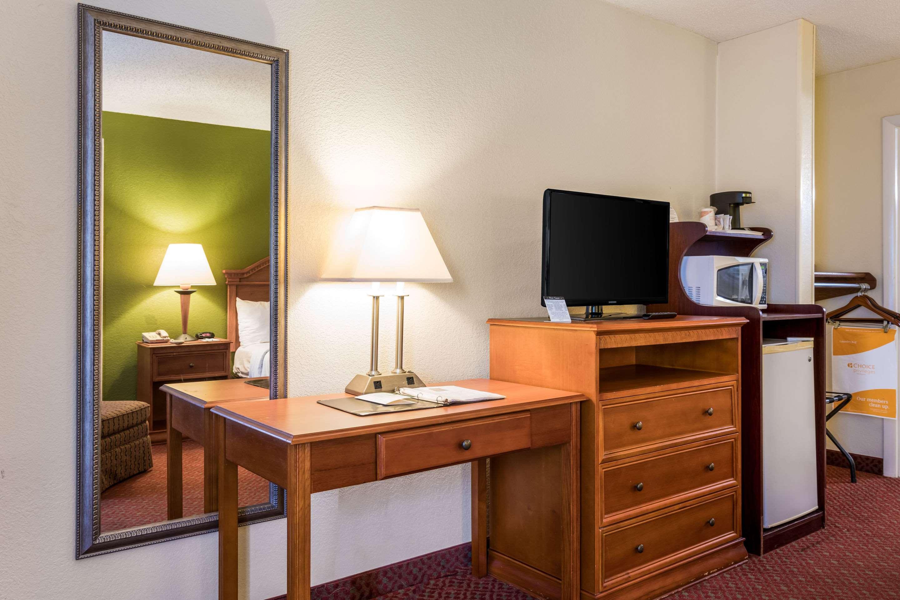 Quality Inn North Battleboro Экстерьер фото