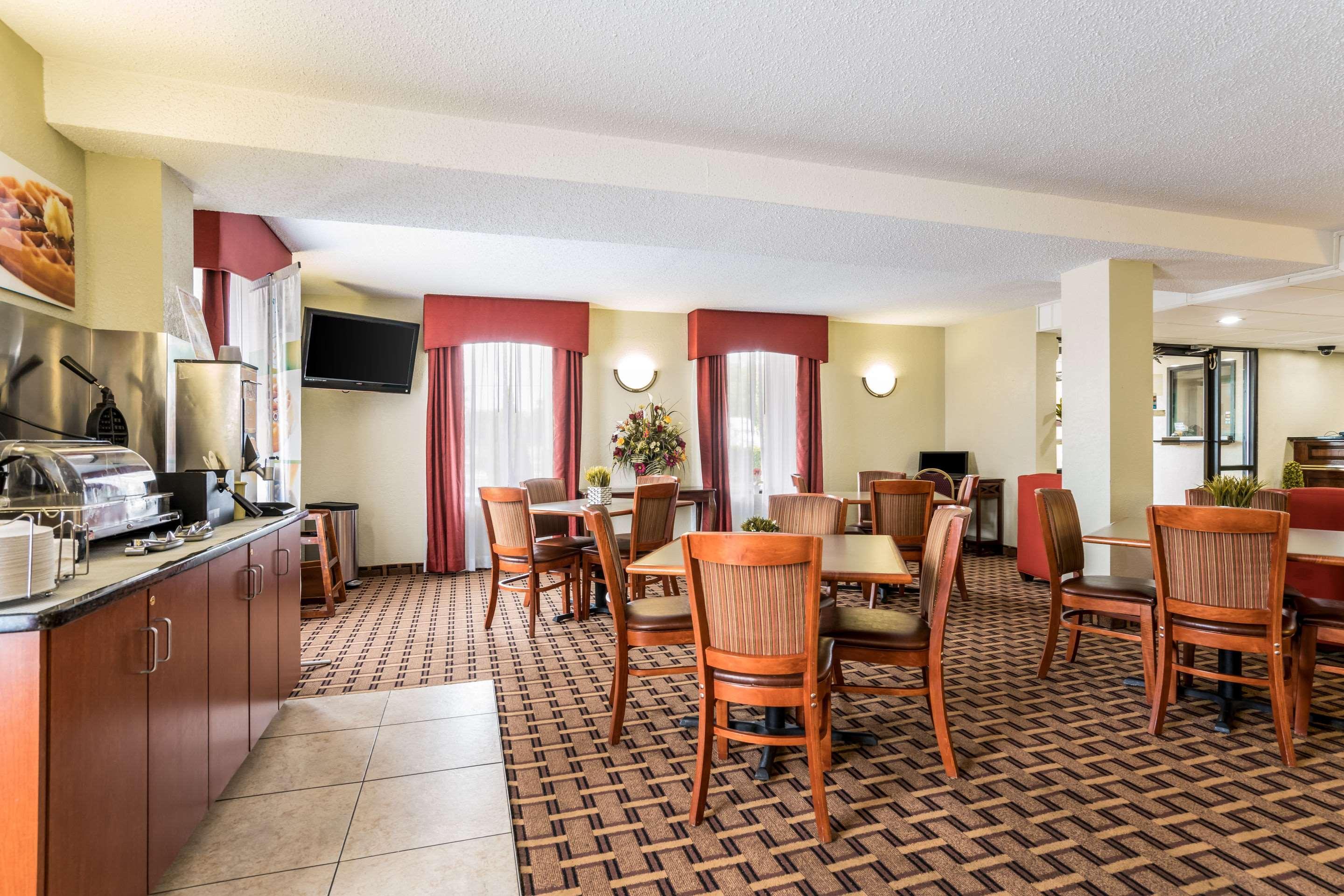 Quality Inn North Battleboro Экстерьер фото