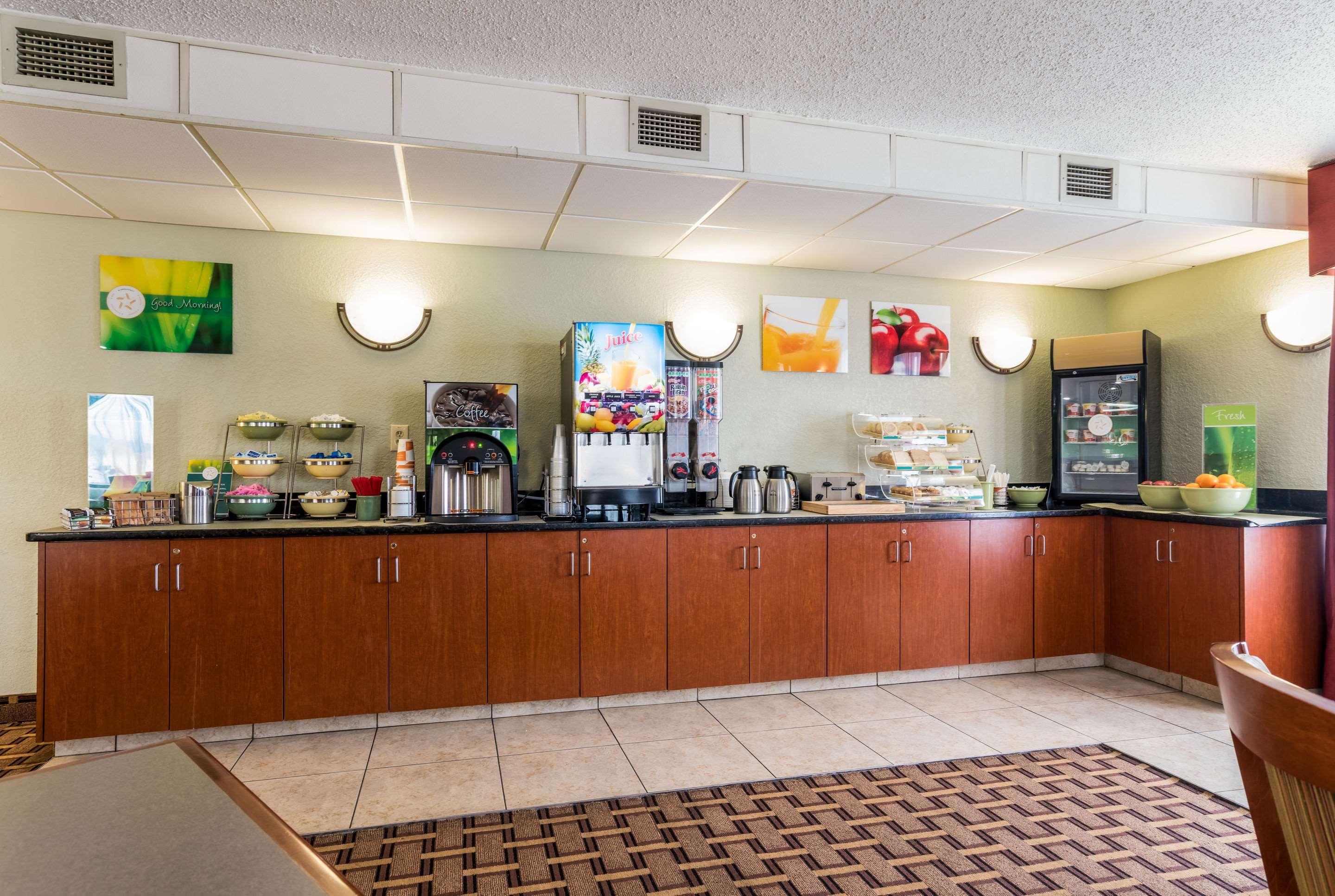 Quality Inn North Battleboro Экстерьер фото