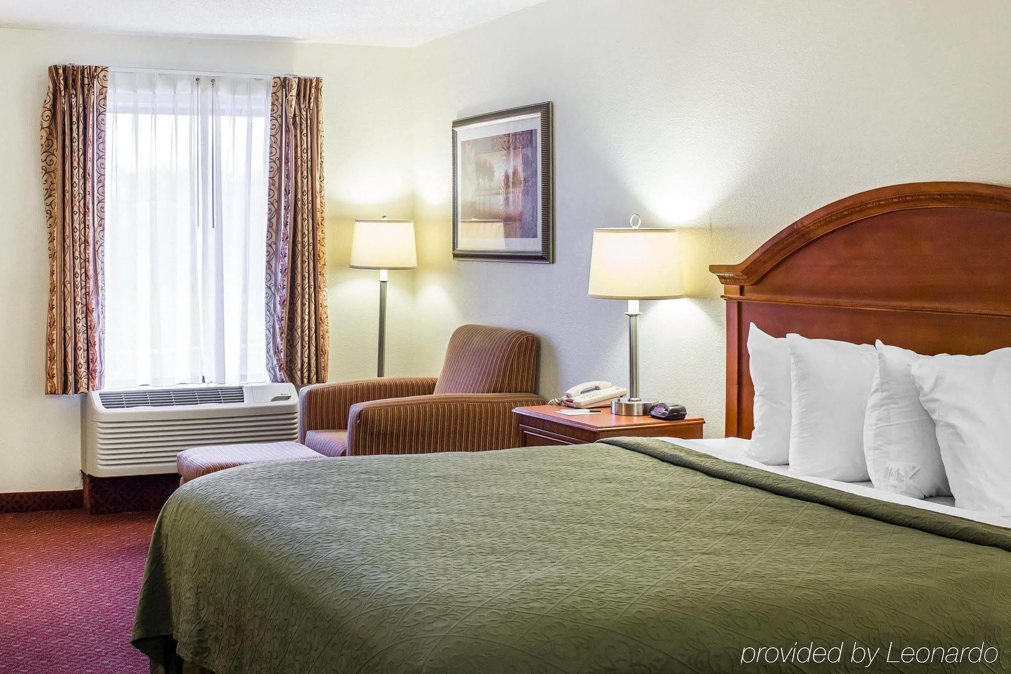 Quality Inn North Battleboro Экстерьер фото