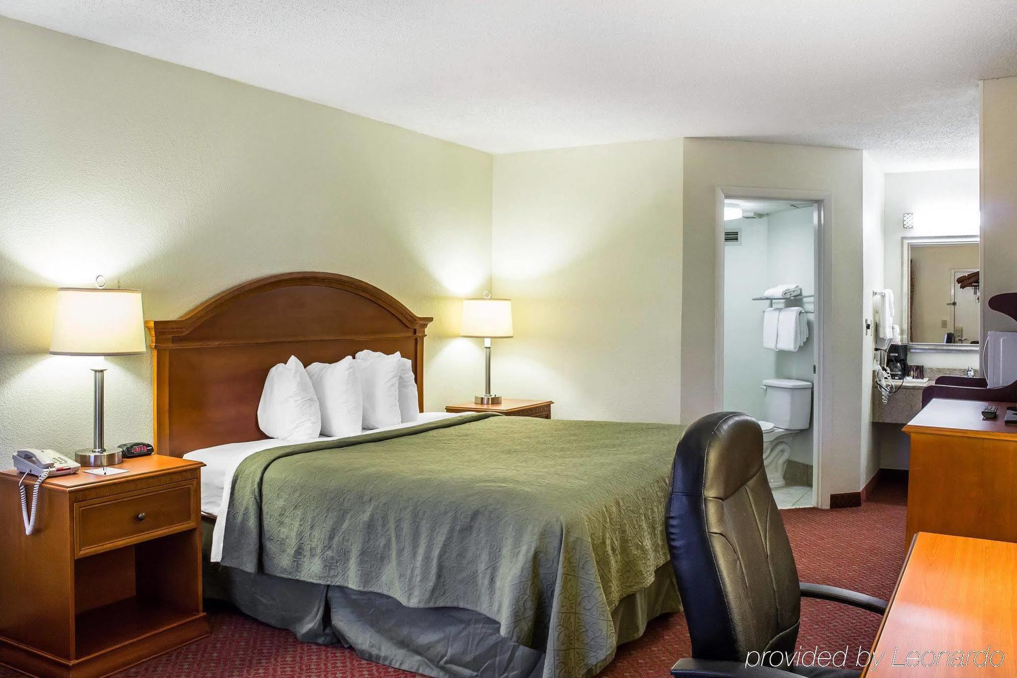 Quality Inn North Battleboro Экстерьер фото