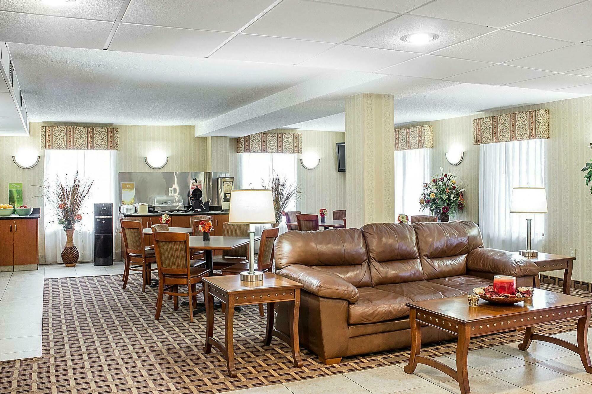 Quality Inn North Battleboro Экстерьер фото