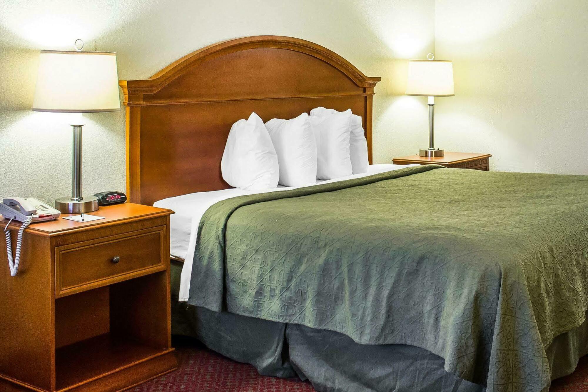 Quality Inn North Battleboro Экстерьер фото