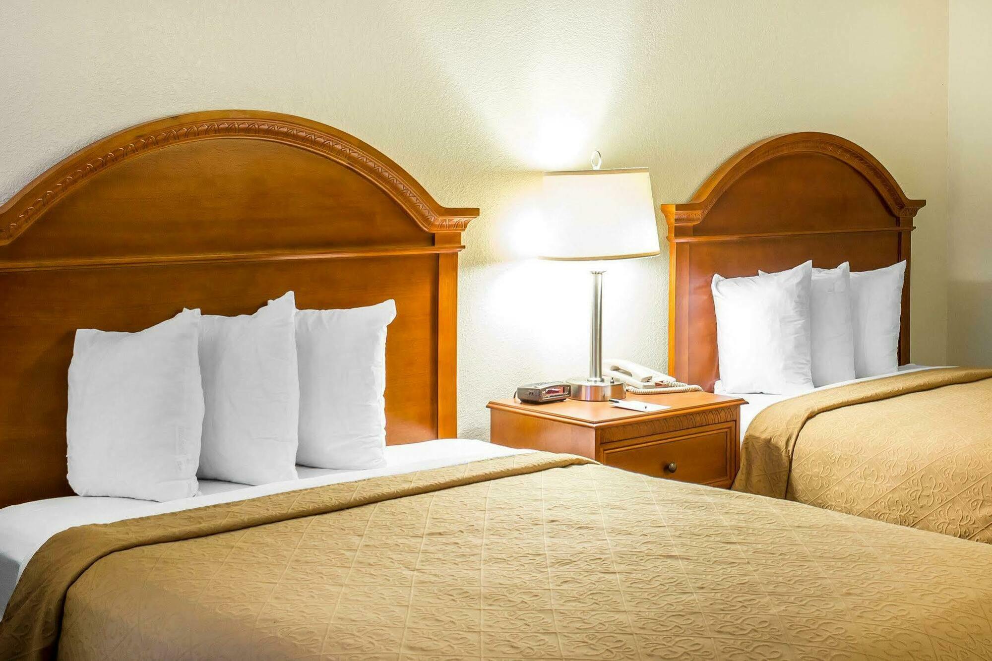 Quality Inn North Battleboro Экстерьер фото