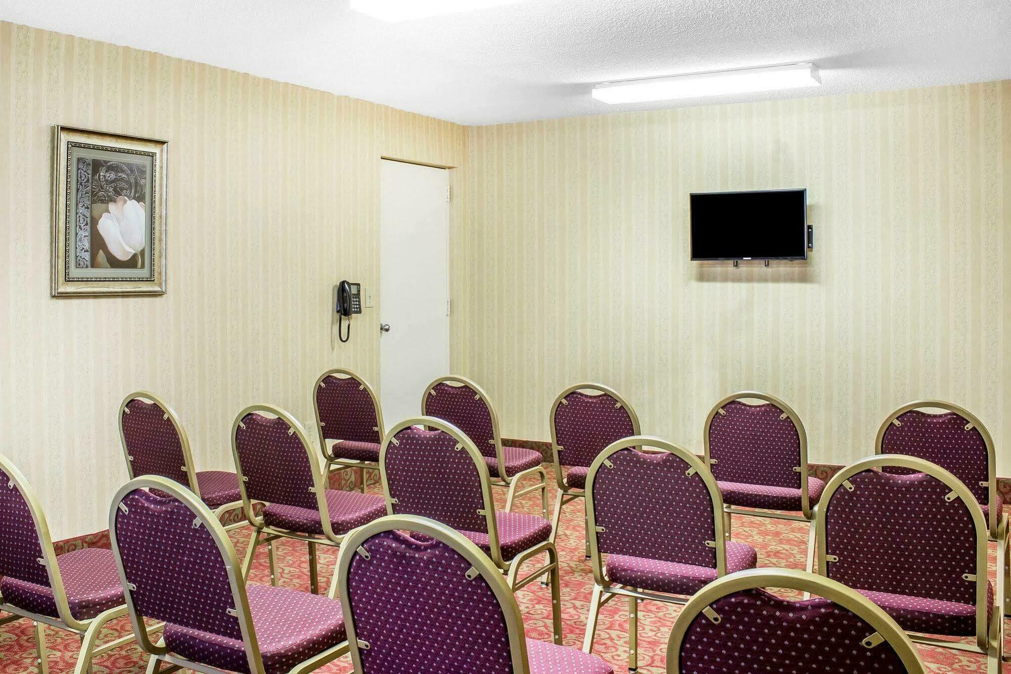 Quality Inn North Battleboro Экстерьер фото
